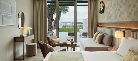 Junior Suite Sea Front with Private Pool- Bungalow