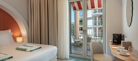 Comfort Room Pool View