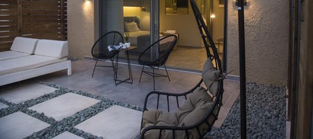 Deluxe Private Garden with Pool