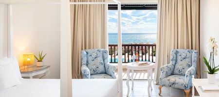 Bungalow 1st Row Sea View
