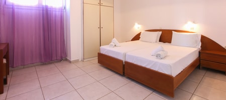 Apartment 1 bedroom ground floor with sea view