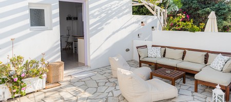 2-bedroom bungalow sea view