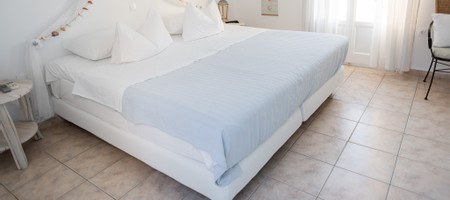 Bungalow sea view king size bed convertible single beds