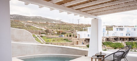 Suite with Partial Sea View and Jetted Mini- Pool