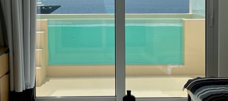 Sanctuary 2-Room Sea View Suite with 2 Swim-up Pools