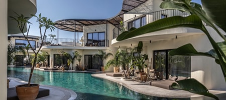 Swim Up Suite 40m²