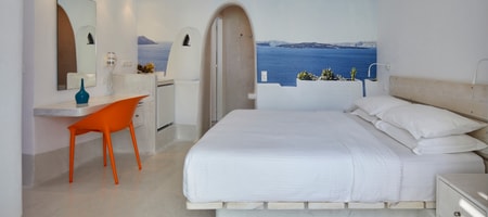 Deluxe Room with Outdoor Hot Tub