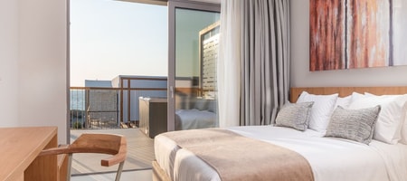 Double Premium Private Jacuzzi Sea View