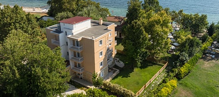One-Bedroom Apartment with Balcony and Sea View