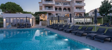 Kymothoe Elite Suites