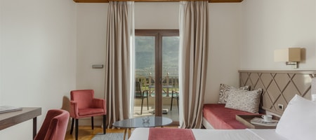Deluxe Lake View
