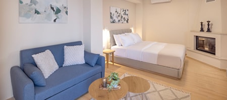 Room with Shared Balcony & Lake View