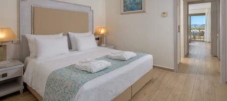 Family Suite Side Sea View