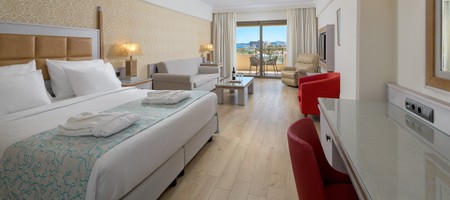 Junior Suite Side Sea View