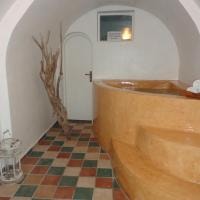 Suite Hot Tub with Caldera Seaview