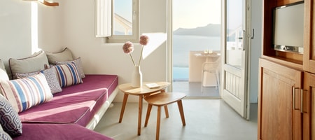 Elegant Suite with Outdoor Hot Tub and Caldera View - Pool Front