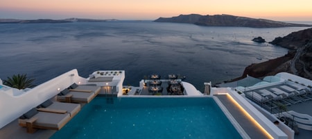 La Perla Villas & Suites