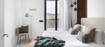 Two Bedrooms Penthouse with Large Terrace
