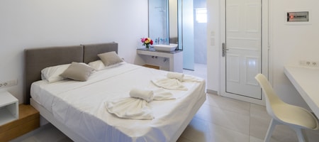 Deluxe Double Room with Garden View