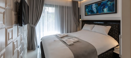 Two Bedroom Suite with Mountain or Pool View
