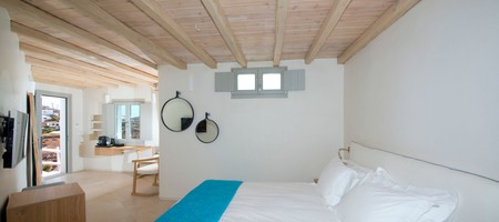 Junior Sunset Suite with Private Terrace & Outdoor Hot Tub