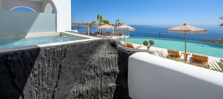 Deluxe Suite with Outdoor Hot Tub & Sea View