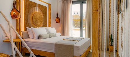 Cozy Double Room with Pool View