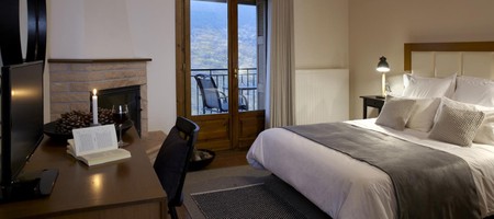 Standard Room with fireplace