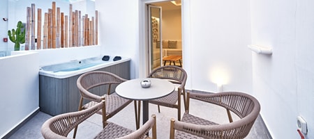 Deluxe Suite with Outdoor Jacuzzi & Pool View