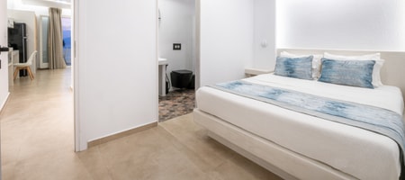 Elite Suite with Outdoor Jacuzzi & Sea View