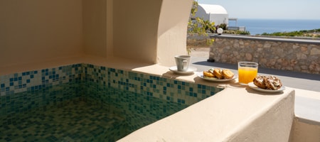 Suite with Hot Tub