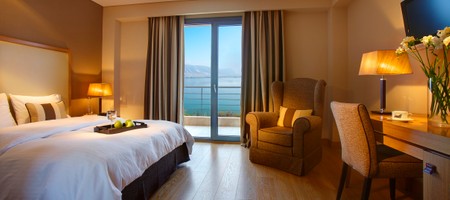 Deluxe Double Room with Lake View