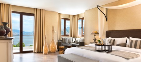 Junior Suite with Lake View