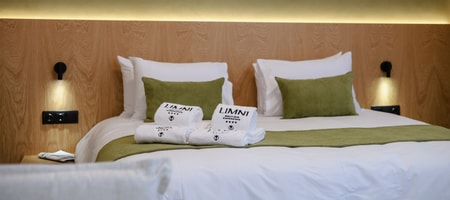 Junior Suite with Balcony - Atrium View