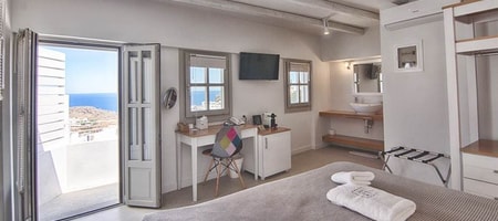 Superior Double with Balcony and Castle View