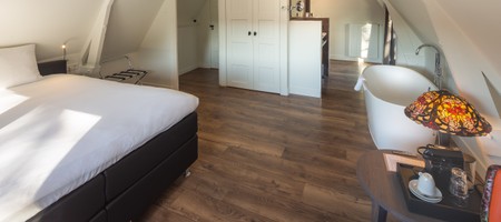 Luxury Room (28m²) - Polderhuis building