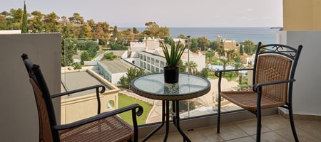 Superior Family Room Side Sea View