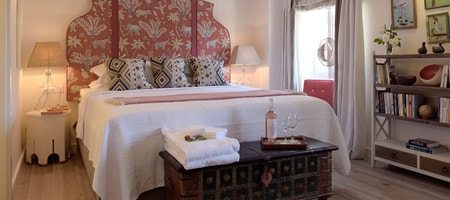 DURRELL LISTON SUITE Kapodistriou 110a