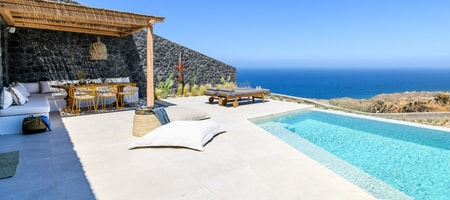 Deluxe Suite Private Heated Pool