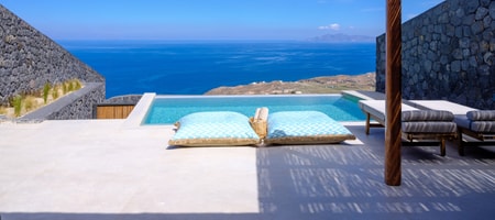 Premium Suite Private Heated Pool