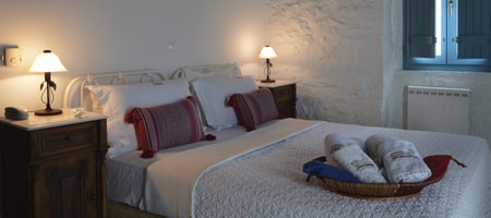 New Solar - Suite with queen-size bed & sea and mountain views