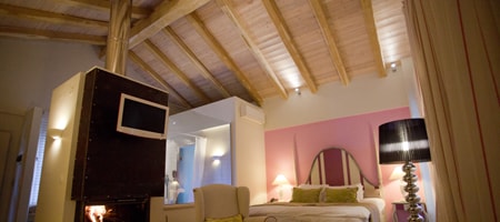 VIP VILLA WINTER ROOM ONLY with Fireplace and Hot Tub