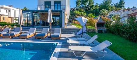 Megan Luxury villa with private pool Pefkohori