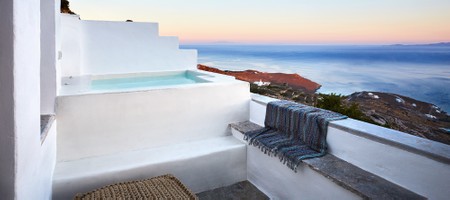 Outdoor Jacuzzi Sea View Suite