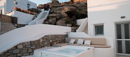The Skyline Seaview Villa with Outdoor Hot Tub
