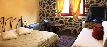 Double Room Ground Floor with Mountain View