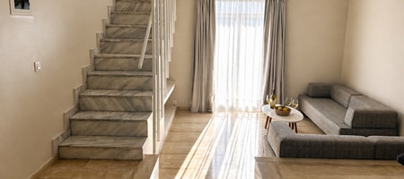 Master Apartment with Pool or Garden View - Split Level