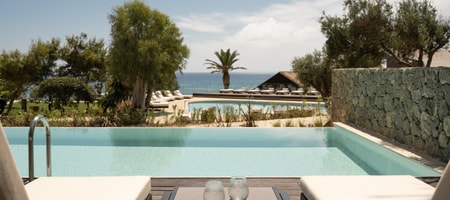 Sapphire Junior Suite with Swim Up Pool