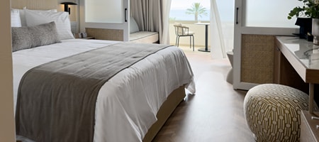 Superior Family Sea View with Sliding Doors