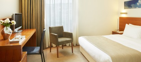 Guestroom City View